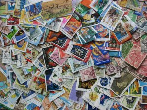 Australia collectors duplicates, 300 different, worth checking out!