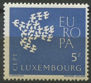 Luxembourg Sc#383 MNH, 5fr bl, Europa (C.E.P.T.) 1961 - Doves (1961)