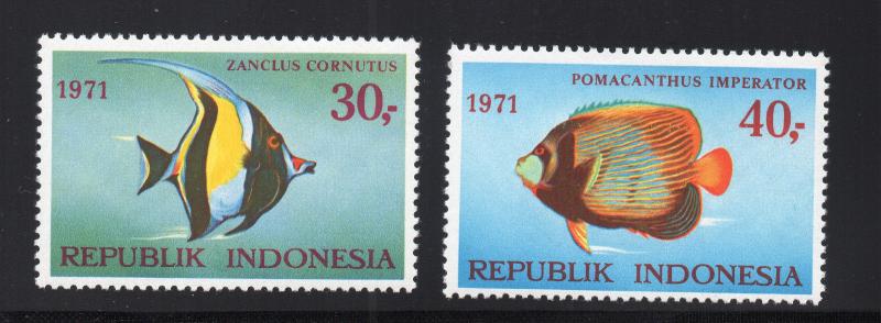 Indonesia - Sc# 811 & 812 MH / Fish   -    Lot 0615015