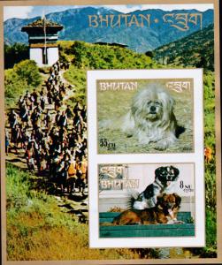 Bhutan 1972 The Regular Issue Mini-Sheet of 2 from the Dogs Issue VF/NH