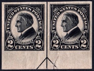 SC#611 2¢ Harding Memorial Imperforate Centerline Arrow Pair (1923) MNH*