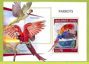 B0559 - MALDIVES - MISPERF ERROR Stamp Sheet - 2018 - Birds, Parrots-