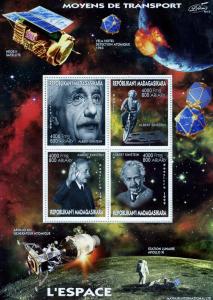 Madagascar 1999 Einstein Space Apollo Sheet (4) Perforated mnh.vf