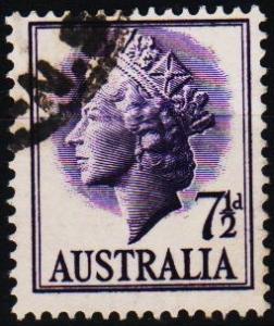 Australia. 1955 7 1/2d S.G.282b Fine Used