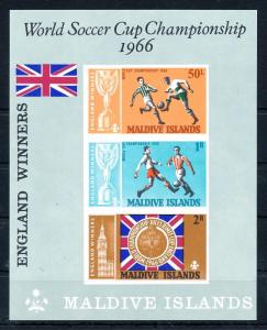 [60596] Maldives 1967 World Cup Soccer Football England MNH Sheet