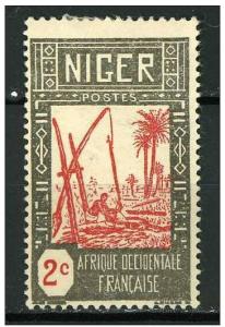 Niger 1926 - Scott 30 MH - 2c,  Drawing water from Well 