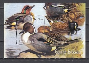 Guinea Bissau, 200! issue. Ducks s/sheet. ^