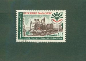 MADAGASCAR  464 USED  BIN$ 0.50