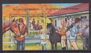 Finland 826 Horses Souvenir Sheet MNH VF