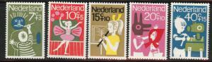 Netherlands Scott B392-396 MNH** 1964 semi-postal set