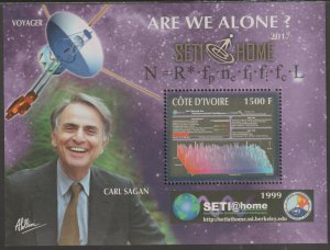 SPACE - CARL SAGAN & VOYAGER  perf sheet containing one value mnh