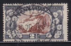 Album Specials New Zealand  Scott # 207  2 1/2p  Mt Cook VF Used CDS