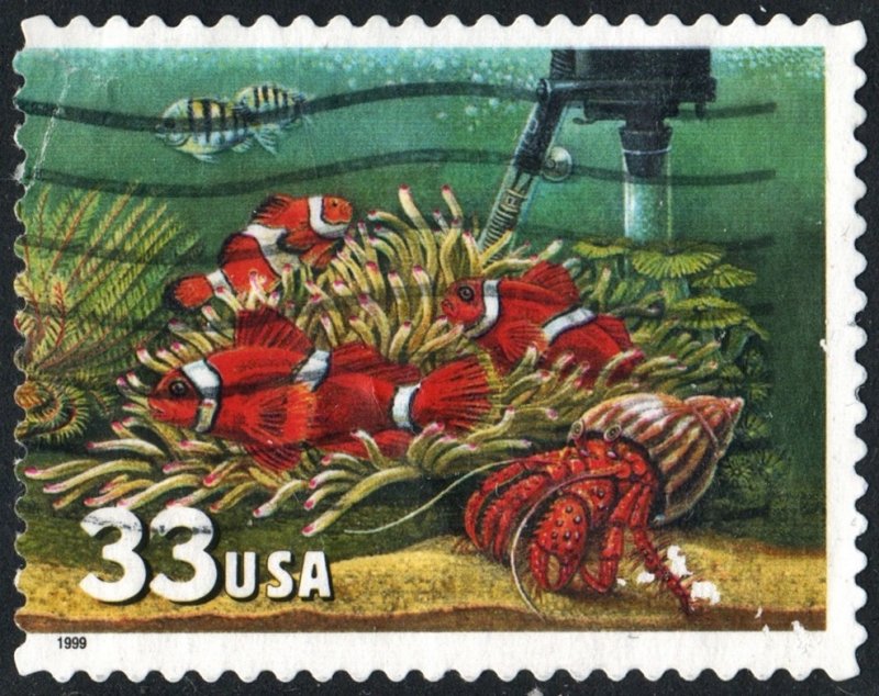 SC#3320 33¢ Aquarium Fish Single (1999) Used