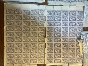 Wholesale Lot Huge Hoard. Mexico #647 . Approx. 2560 Stamps Cat.3200.00.