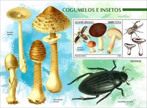 GUINEA BISSAU - 2023 - Mushrooms & Insects - Perf Souv Sheet - Mint Never Hinged