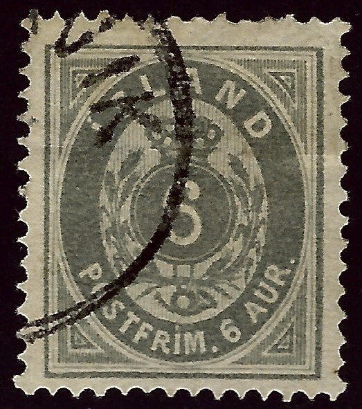 Iceland SC#10 Used F-VF hr/crease SCV$40.00...Bargain!!