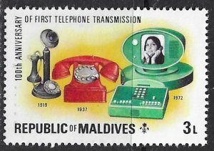 Maldive Islands ~ Scott # 633 ~ MNH ~ Telephones