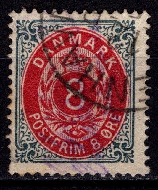 Denmark 1875-1903 Definitive, 8o carmine / grey-green normal border [Used]