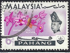 MALAYA PAHANG 1965 6c Multicoloured SG90 Used