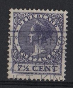 Netherlands  #174  used  1927   Wilhelmina 7 1/2c  violet