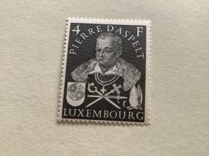 Luxembourg 1953 Pierre D’Aspelt mint never hinged stamp Ref A288