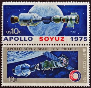 SC#1569-70 10¢ Apollo-Soyuz Mission Pair (1975) Used