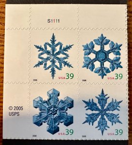 US  # 4104a Snowflakes block of 4 w/ plate# 39c 2006 Mint NH