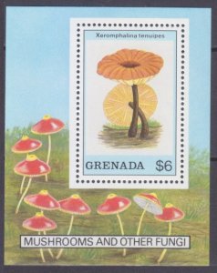 1989 Grenada 2030/B228 Mushrooms 10,00 €