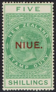 NIUE 1918 QV NEW ZEALAND 5/- PERF 14½ X 14