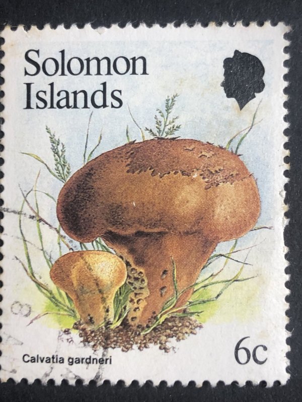 1984 Fungi Mushrooms 6c used
