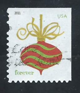 SC# 4579 - 44c - ATM - Ornament w/gold ribbon - Off Paper