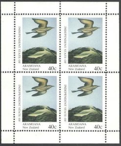 NEW ZEALAND ARAMOANA 1982 40c cinderella Bird min sheet - MNH.............11310a