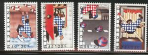 Netherlands Scott B539-542 MH* 1977 semi-postal set