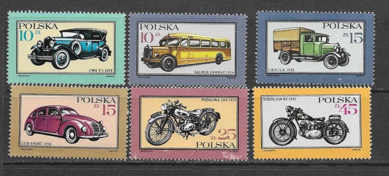 Poland 2798-2803 MNH Motorcycle cpl.  set X 25 sets, vf. 2022 CV $ 48.75