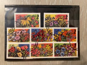 Flowers : 5 different issues  (5 photos) with Very Fine stamps