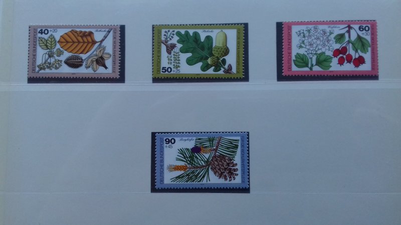 Germany 1979 Charity Stamps - Forest Fruits and Nuts Mint