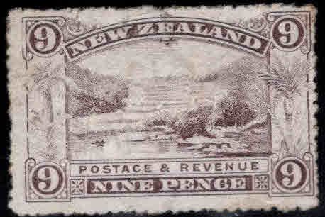 New Zealand Scott 117 Unused  9p red violet margin tear at top regummed