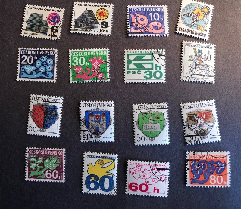 Ceskoslovensko Stamp Lot Used (25) Czech Colorful variety 1970s - 1980s