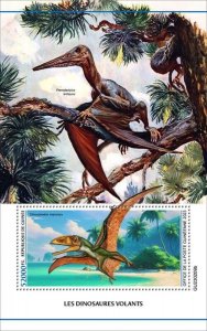 Guinea - 2023 Flying Dinosaurs - Stamp Souvenir Sheet - GU230209b