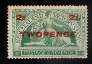 New Zealand Scott 174 MH* toned gum, perf tips toned at top.