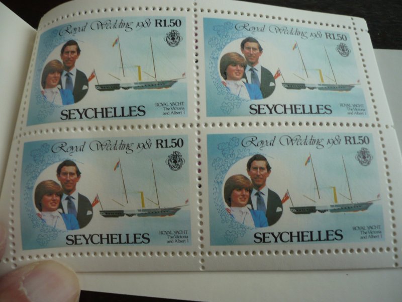 Stamps - Seychelles - Scott# 469a - Mint Never Hinged Booklet