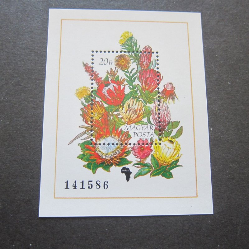 Hungary 1990 Sc 3236 flower MNH