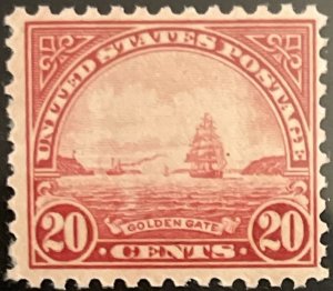 Scott #698 1931 20¢ Golden Gate rotary perf. 10.5 x 11 MNH OG