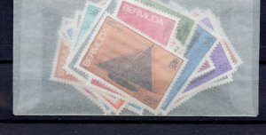 BERMUDA -- Scott 1986 to 1992 -- 17 stamps mint Cat $71 British Commonwealth