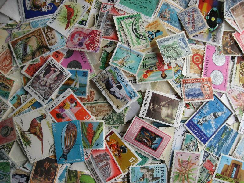 Caribbean 500 mostly older mixture (duplicates,mixed cond) 45% commems,55% defin