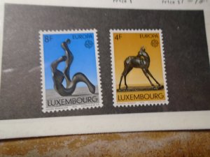 Luxembourg  #  546-47   MNH