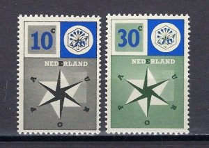 NETHERLANDS #372-73 MINT, VF, NH