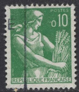 France #833A Farm Women Type Used CV$0.30