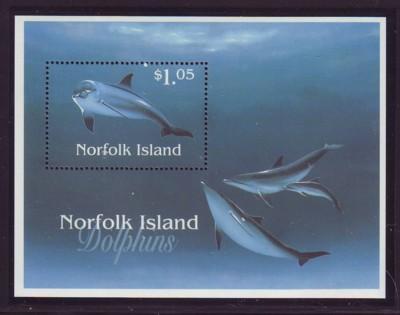 Norfolk Island Sc  623 1997 Dolphins stamp sheet mint NH