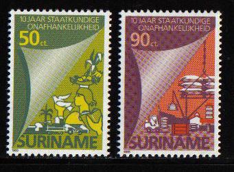 Surinam  #740-741  MNH  1985  10th Anniversary of Independence